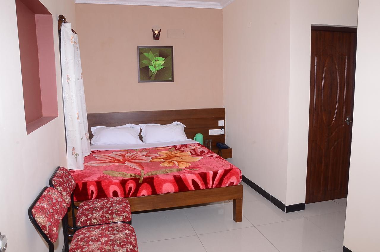 Ezhil Residency Otel Kodaikanal Dış mekan fotoğraf